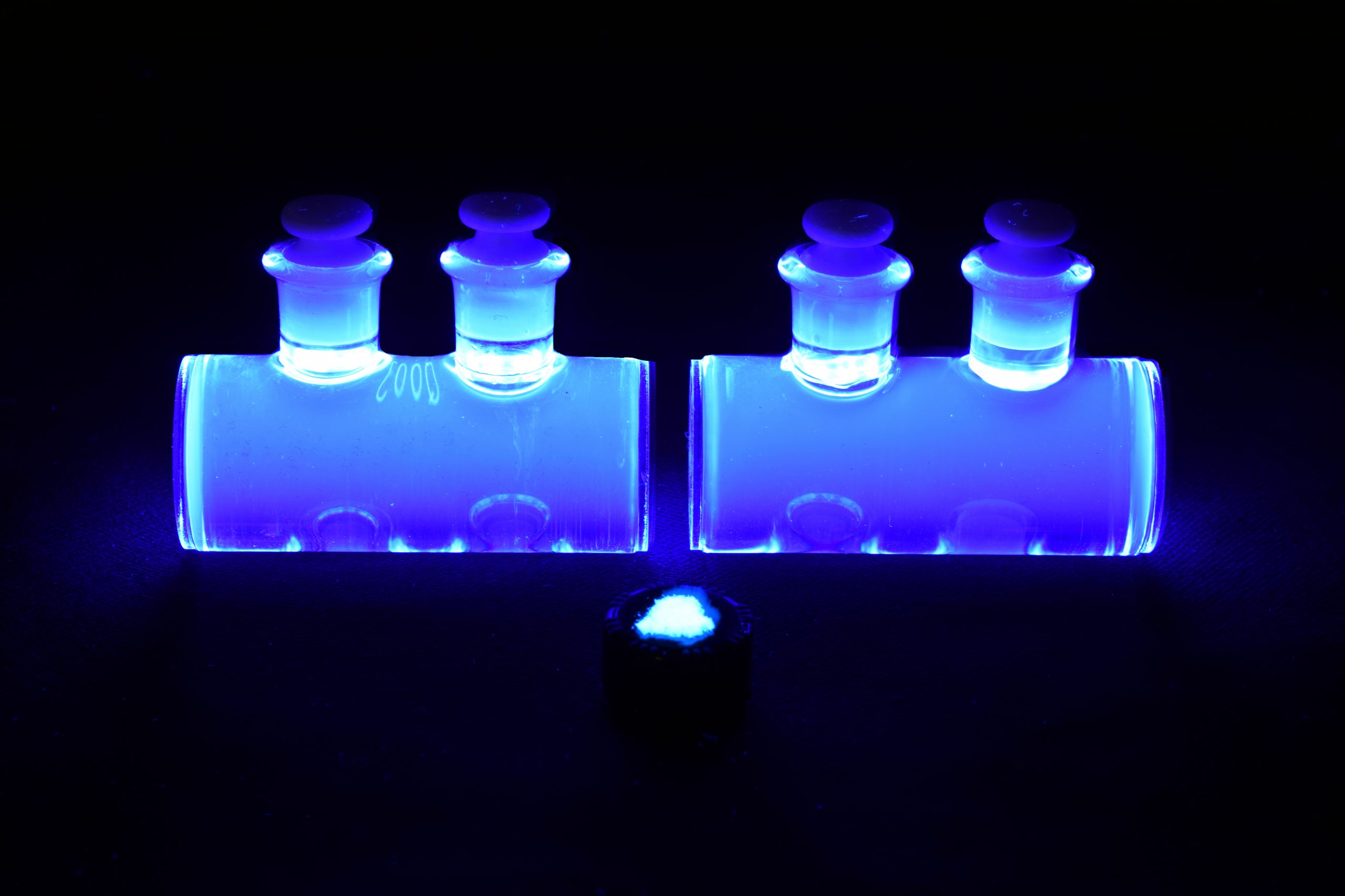 Hybrid Scintillators for Neutron Discrimination